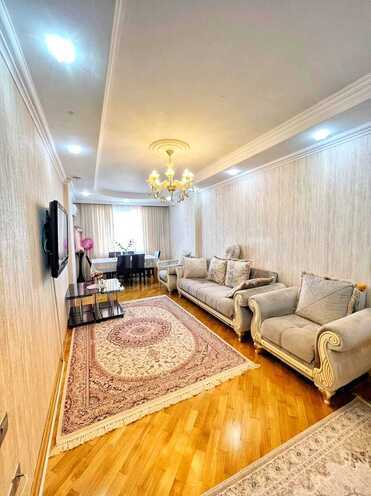 Satılır 2 otaqlı köhnə tikili 78 m², Memar Əcəmi m., photo 1 from 6