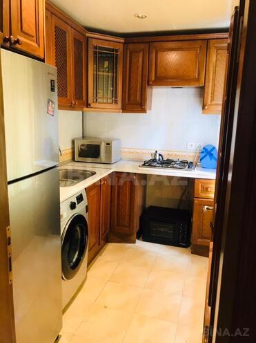 Satılır 2 otaqlı köhnə tikili 78 m², Memar Əcəmi m., photo 4 from 6