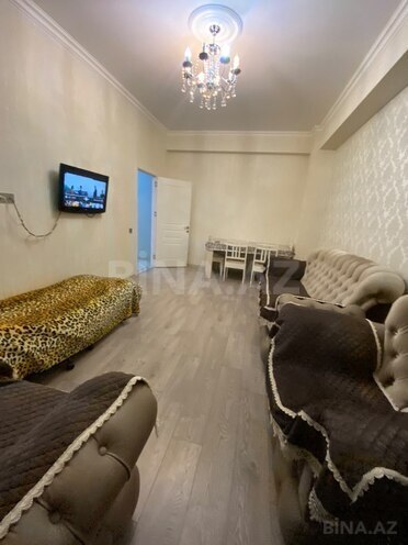 Продается 2-комн. новостройка 63 м², Абшеронcкий  р., photo 1 from 12