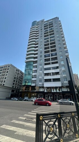 İcarəyə verilir 4 otaqlı yeni tikili 230 m², 28 May m., photo 1 from 30