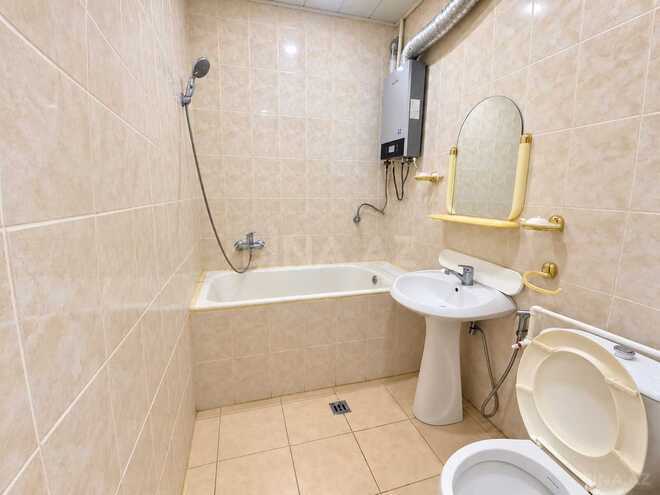 Продается 2-комн. вторичка 38 м², м. Кара Караев, photo 7 from 9