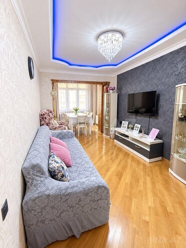 Продаётся 3-комн. вторичка 80 м², м. Халглар Достлугу, photo 1 from 11