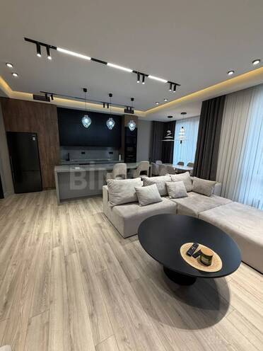 Сдается 3-комн. новостройка 116 м², м. Нариман Нариманов, photo 1 from 15