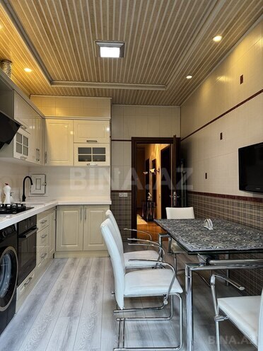 Сдаётся 3-комн. новостройка 135 м², м. Низами, photo 10 from 19
