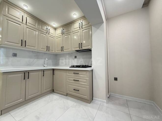 Satılır 2 otaqlı köhnə tikili 45 m², Qara Qarayev m., photo 18 from 23