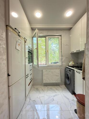 Satılır 3 otaqlı köhnə tikili 38 m², 20 Yanvar m., photo 8 from 11