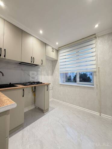 Satılır 3 otaqlı köhnə tikili 82 m², Qara Qarayev m., photo 1 from 12