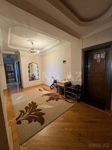 Продаётся 3-комн. новостройка 139 м², м. Нефтчиляр, photo 1 from 14