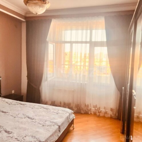 Сдаётся 3-комн. новостройка 110 м², м. Ази Асланов, photo 8 from 16