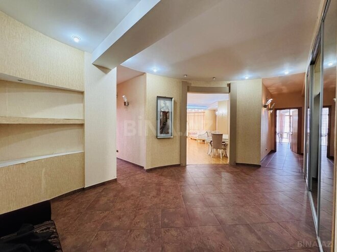 İcarəyə verilir 4 otaqlı yeni tikili 200 m², 28 May m., photo 3 from 26