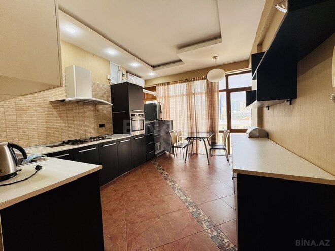 İcarəyə verilir 4 otaqlı yeni tikili 200 m², 28 May m., photo 24 from 26