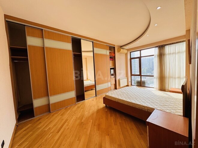 İcarəyə verilir 4 otaqlı yeni tikili 200 m², 28 May m., photo 16 from 26