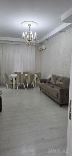 Сдается 2-комн. новостройка 70 м², м. Иншаатчылар, photo 1 from 11