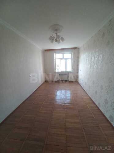 Продается 3-комн. вторичка 70 м², м. Ази Асланов, photo 6 from 14