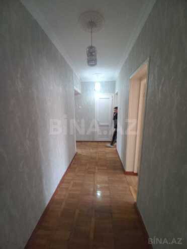 Продается 3-комн. вторичка 70 м², м. Ази Асланов, photo 13 from 14