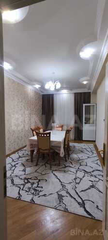 Сдаётся 3-комн. новостройка 100 м², м. Нефтчиляр, photo 1 from 9
