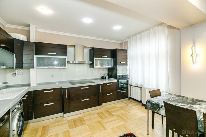 Сдаётся 3-комн. новостройка 100 м², м. Ичеришехер, photo 6 from 19