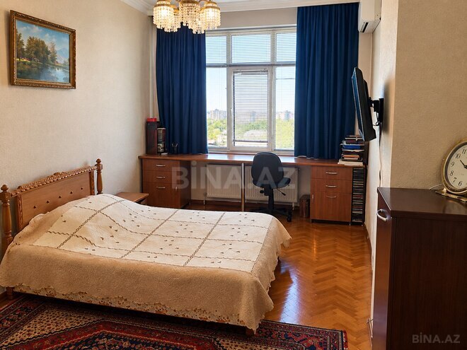 İcarəyə verilir 3 otaqlı yeni tikili 180 m², 28 May m., photo 10 from 11