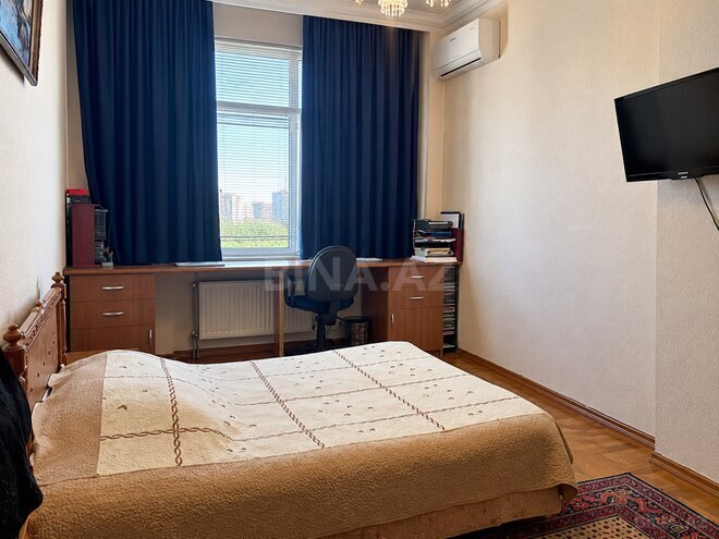 İcarəyə verilir 3 otaqlı yeni tikili 180 m², 28 May m., photo 9 from 11