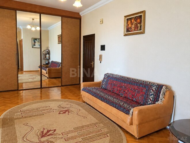 İcarəyə verilir 3 otaqlı yeni tikili 180 m², 28 May m., photo 5 from 11