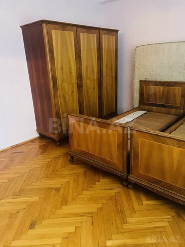 Satılır 2 otaqlı köhnə tikili 50 m², Yasamal r., photo 4 from 7