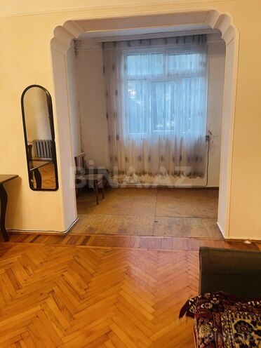 Satılır 2 otaqlı köhnə tikili 50 m², Yasamal r., photo 6 from 7