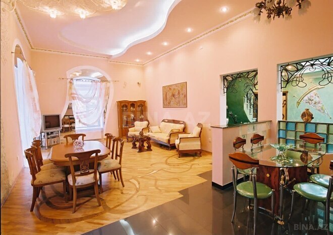Satılır 7 otaqlı köhnə tikili 290 m², Sahil m., photo 4 from 15