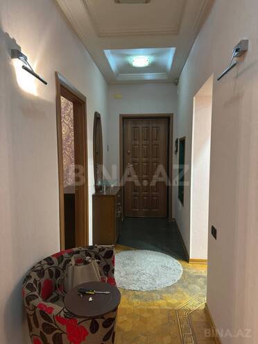 Satılır 3 otaqlı köhnə tikili 78 m², Bakıxanov q., photo 1 from 31