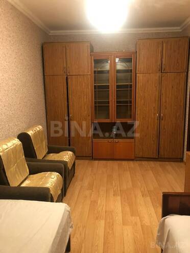 Продаётся 3-комн. вторичка 85 м², м. Кара Караев, photo 3 from 7