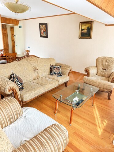 Satılır 3 otaqlı köhnə tikili 70 m², 28 May m., photo 3 from 16
