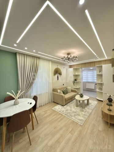 Продается 2-комн. новостройка 35 м², м. Элмляр Академиясы, photo 1 from 12