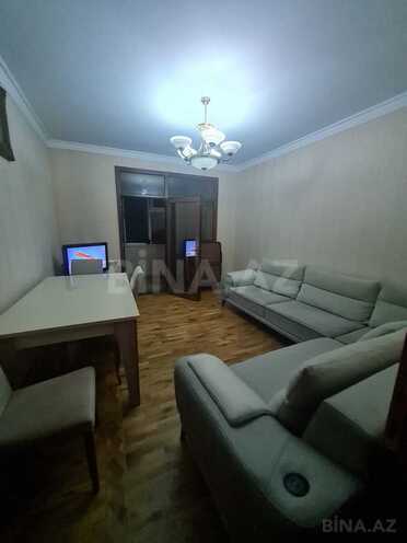 Продаётся 3-комн. вторичка 70 м², м. Ази Асланов, photo 3 from 11