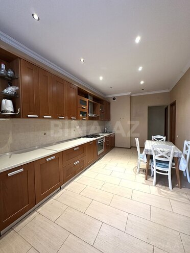 İcarəyə verilir 3 otaqlı yeni tikili 140 m², 28 May m., photo 10 from 22