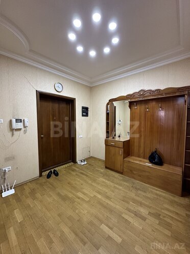 İcarəyə verilir 3 otaqlı yeni tikili 140 m², 28 May m., photo 17 from 22
