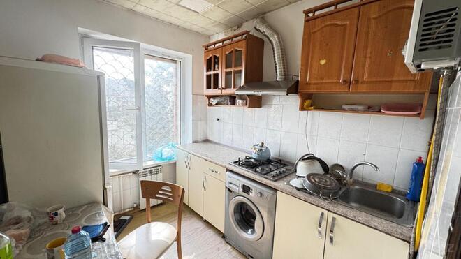 Satılır 2 otaqlı köhnə tikili 45 m², Qara Qarayev m., photo 9 from 19