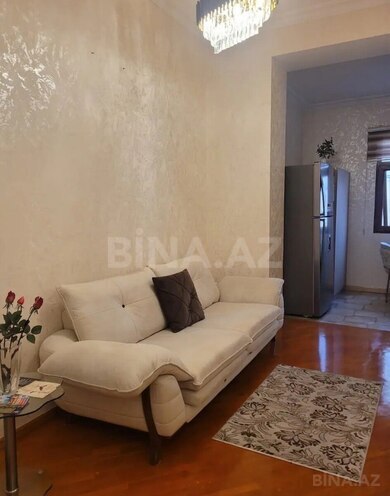 Сдаётся 2-комн. вторичка 63 м², м. Ичеришехер, photo 8 from 19