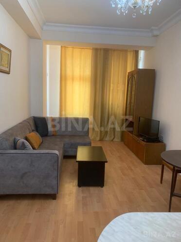 Сдается 2-комн. новостройка 56 м², м. Элмляр Академиясы, photo 1 from 16