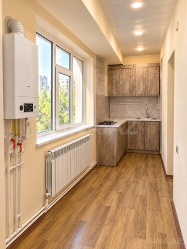 Продается 3-комн. вторичка 80 м², м. Нефтчиляр, photo 7 from 18
