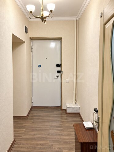 Продается 3-комн. вторичка 80 м², м. Нефтчиляр, photo 8 from 18