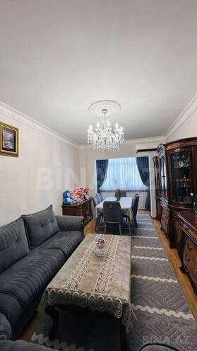 Продаётся 3-комн. вторичка 85 м², м. Ази Асланов, photo 1 from 16