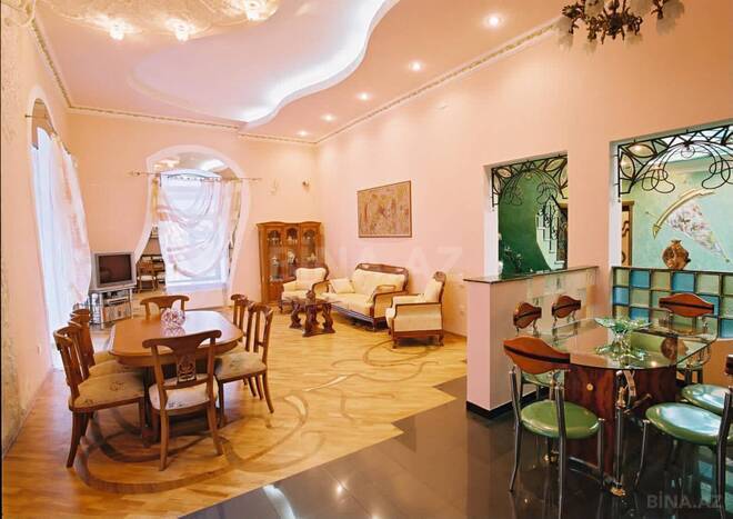 Продаётся 7-комн. вторичка 290 м², м. Ичеришехер, photo 3 from 17