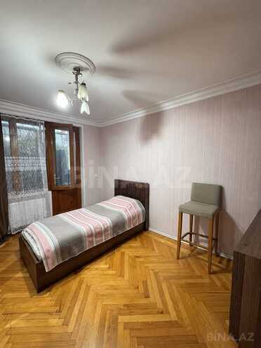 Продается 2-комн. вторичка 55 м², м. Азадлыг проспекти, photo 4 from 9