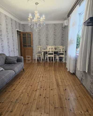 Satılır 2 otaqlı köhnə tikili 45 m², Bakıxanov q., photo 1 from 10
