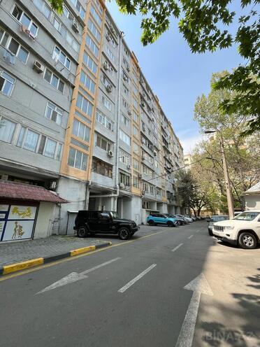 Satılır 3 otaqlı köhnə tikili 96 m², Gənclik m., photo 1 from 30