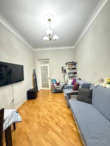 Продается 2-комн. вторичка 65 м², м. Элмляр Академиясы, photo 4 from 15