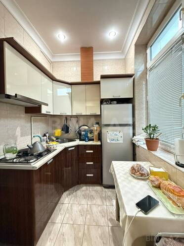 Продается 2-комн. вторичка 65 м², м. Элмляр Академиясы, photo 6 from 15