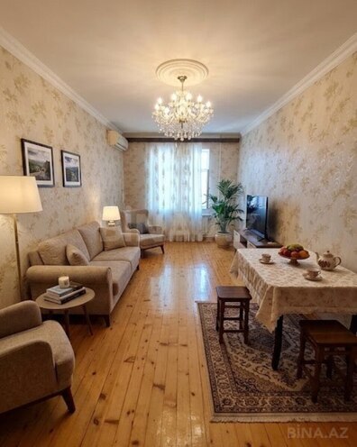 Satılır 3 otaqlı köhnə tikili 86.8 m², Həzi Aslanov m., photo 1 from 6
