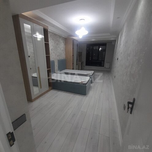 Сдается 3-комн. новостройка 130 м², м. Нефтчиляр, photo 4 from 14