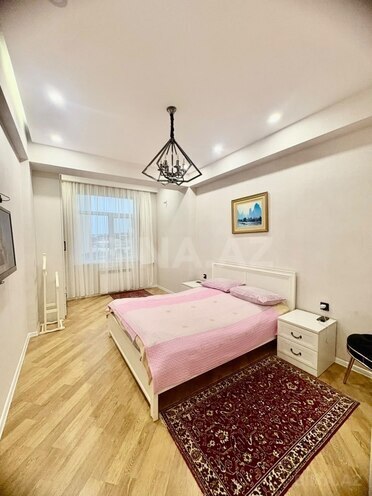 Продается 3-комн. новостройка 109 м², Абшеронcкий  р., photo 1 from 17