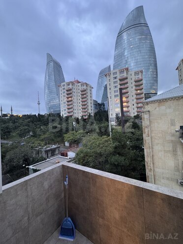 Satılır 3 otaqlı köhnə tikili 92 m², İçəri Şəhər m., photo 1 from 21